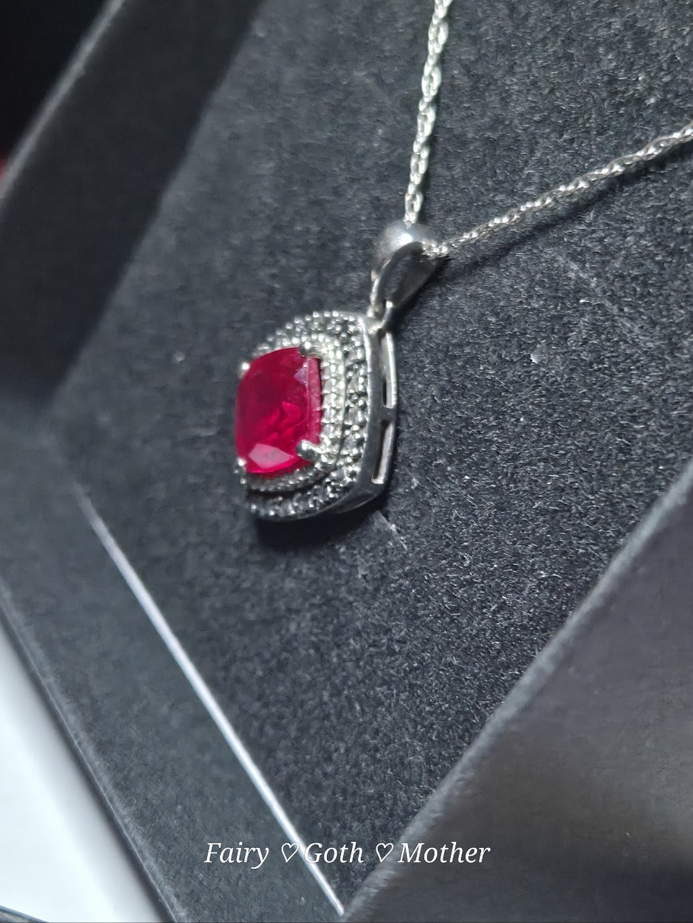 New Kay Jewelers Genuion Ruby & Diamond Halo Necklace - Picture 5 of 10